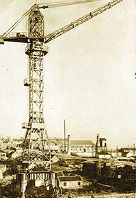 Em 1957, a clubparkinsons.começou a entrar na indústria de maquinaria de construção com a produção bem sucedida da primeira grua torre 