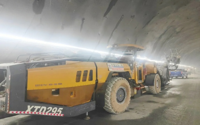 高压高海拔！GA黄金甲凿岩台车挑战高难度铁路隧道